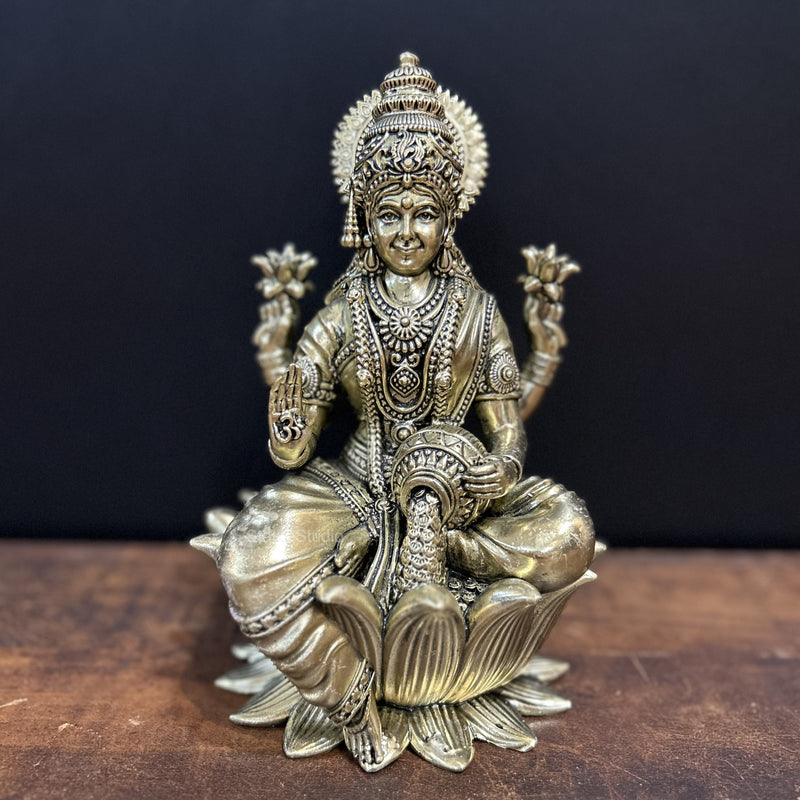 Pure Brass Superfine Goddess Lakshmi Idol 7.5 Inch