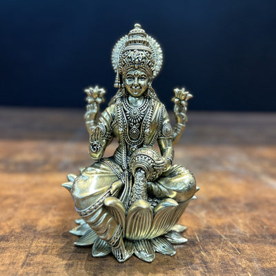 Pure Brass Superfine Goddess Lakshmi Idol 7.5 Inch