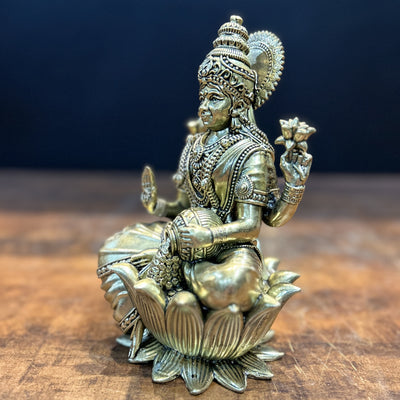 Pure Brass Superfine Goddess Lakshmi Idol 7.5 Inch