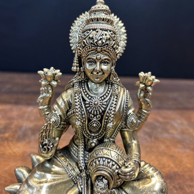 Pure Brass Superfine Goddess Lakshmi Idol 7.5 Inch